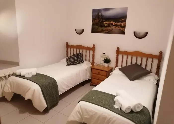 Albergue Cervera De Pisuerga Хостел *