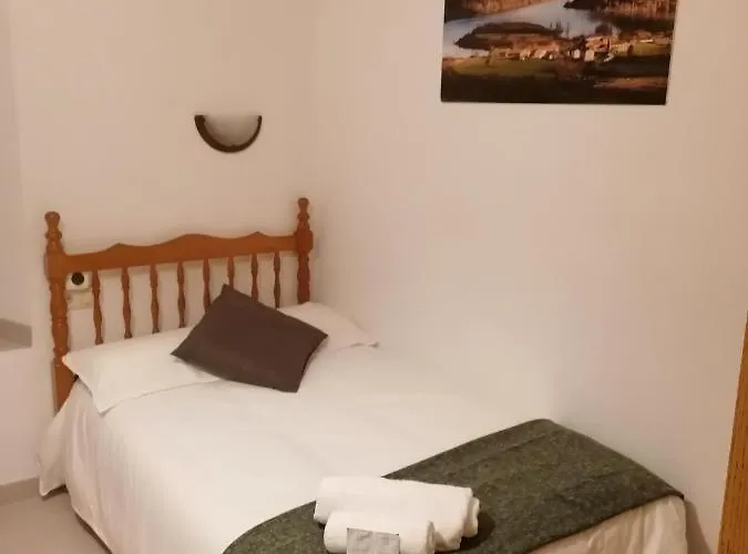 Хостел Albergue Cervera De Pisuerga Сервера-де-Писуэрга