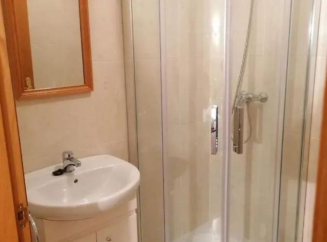 Albergue Cervera De Pisuerga Хостел Сервера-де-Писуэрга